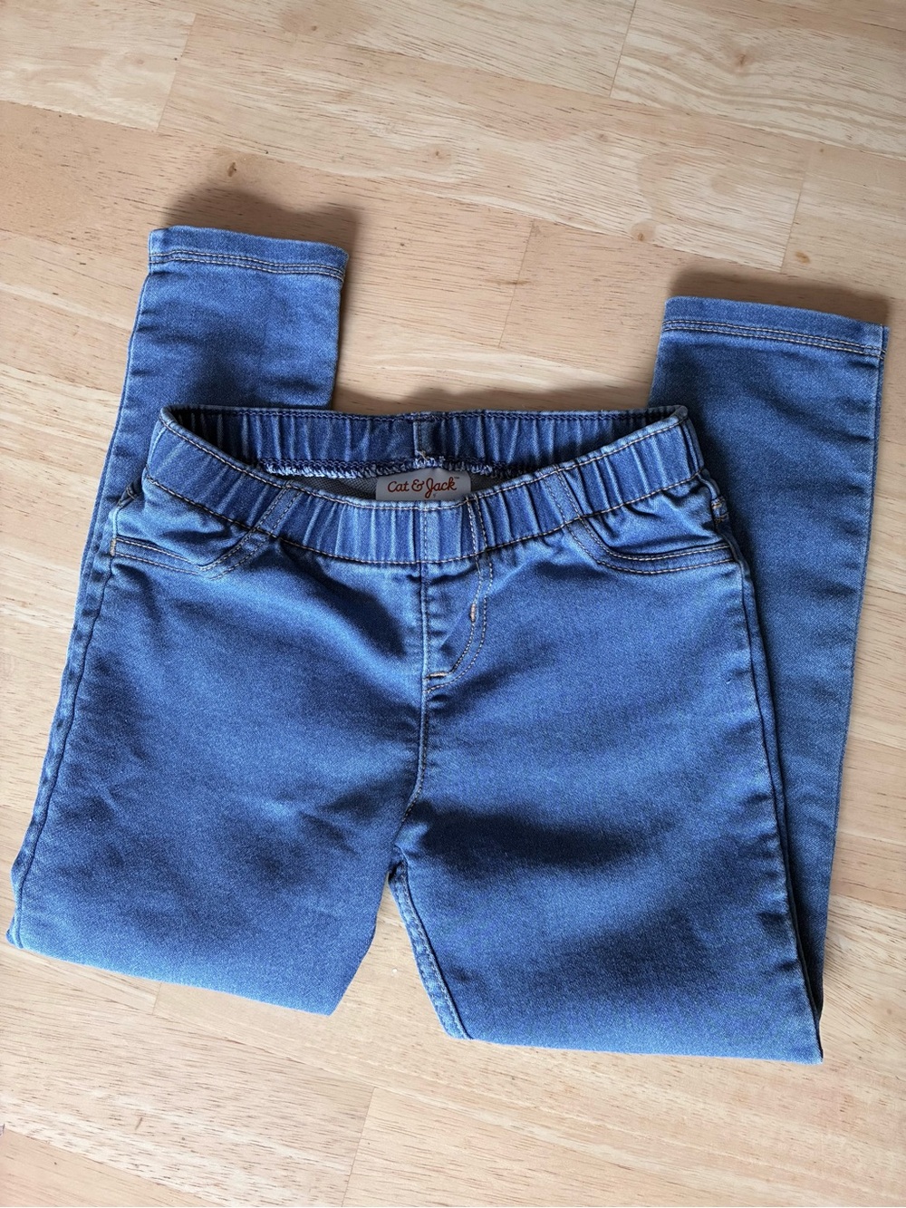 Five Pairs of Toddler Girl 4T Blue Denim Jeans - Dark, Medium and Light Wash - Picture 3 of 12